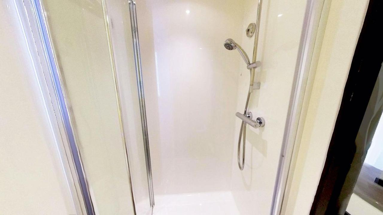 Vibrant Ensuite Rooms, London - Sk Londyn Zewnętrze zdjęcie